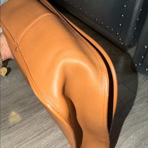 Coach Caramel Leather Crossbody 100% genuine leather shoulder bag flap bag - Picture 7 of 16